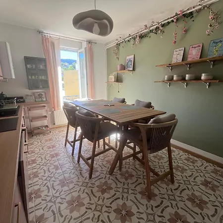 Plein Centre Apartment *